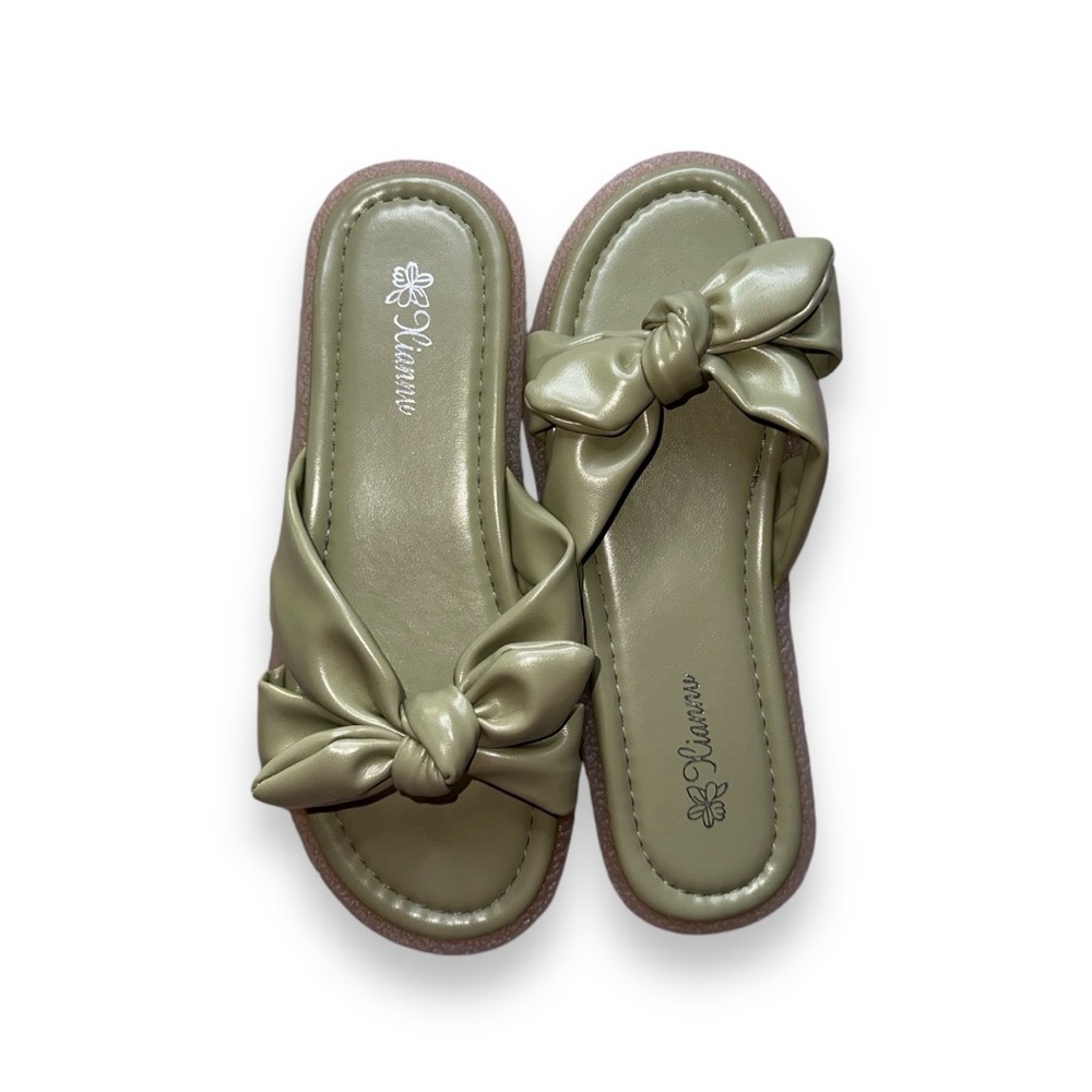 NWOT Pistachio Green Faux Leather Bow Knot Strap Flat Slide Sandals, Size 9 - Picture 4 of 6
